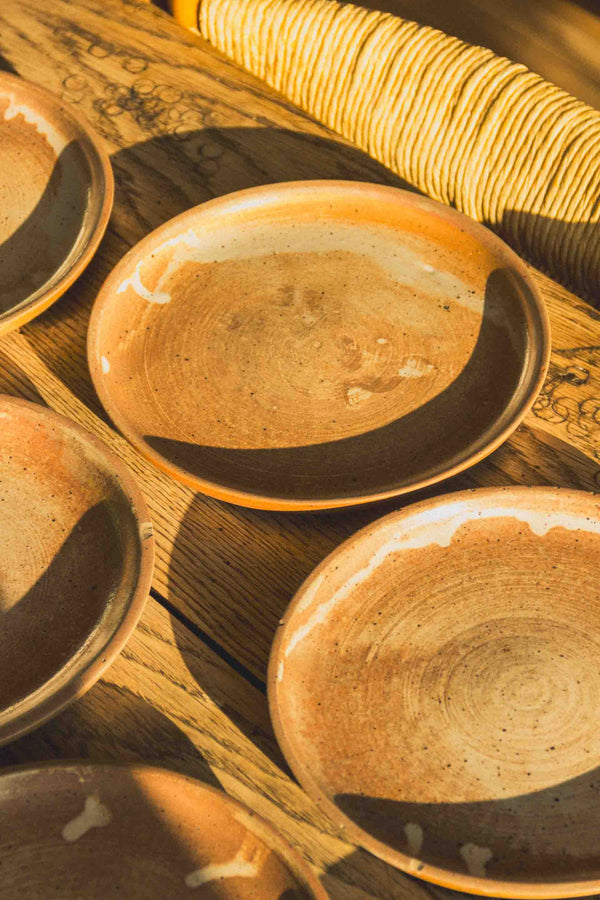 assiettes-gres-rose-vintage-Collection-printemps-Eloge-Paris-Brocante-Boheme
