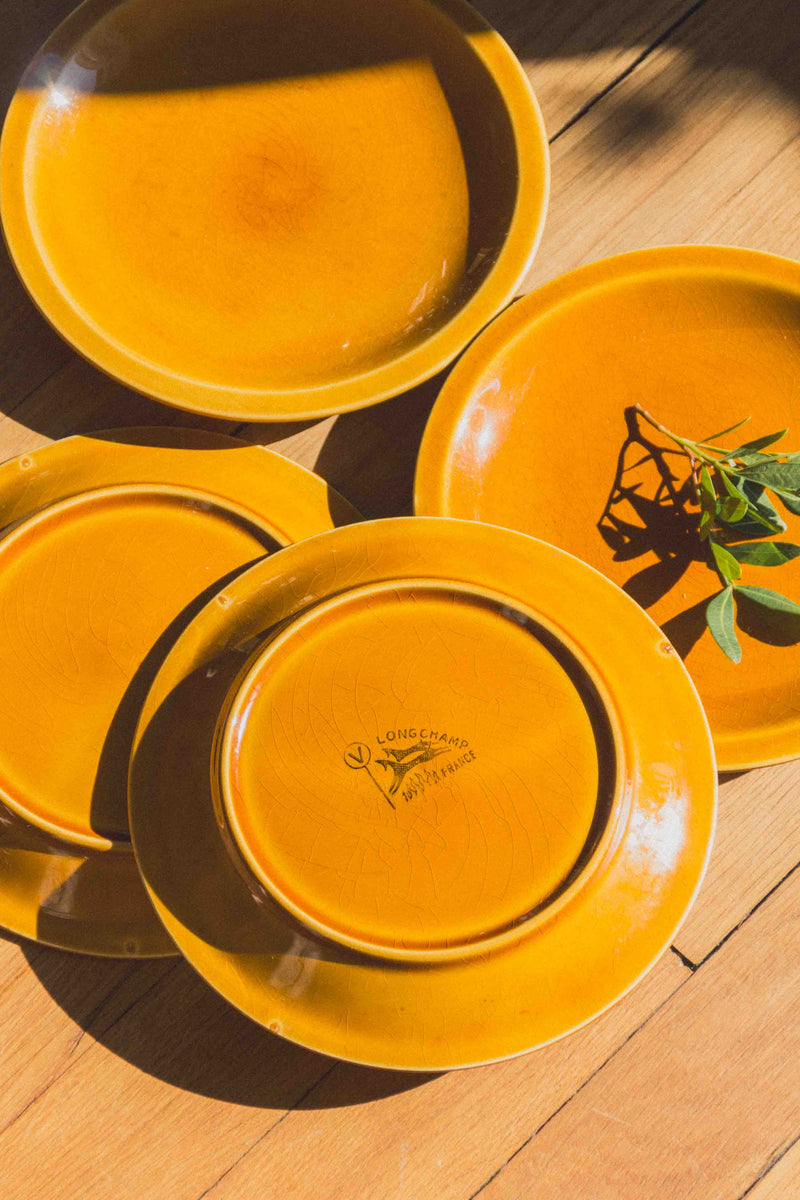 assiettes-jaunes-longchamp-Collection-automne-cosy-Eloge-Paris-Brocante-Boheme