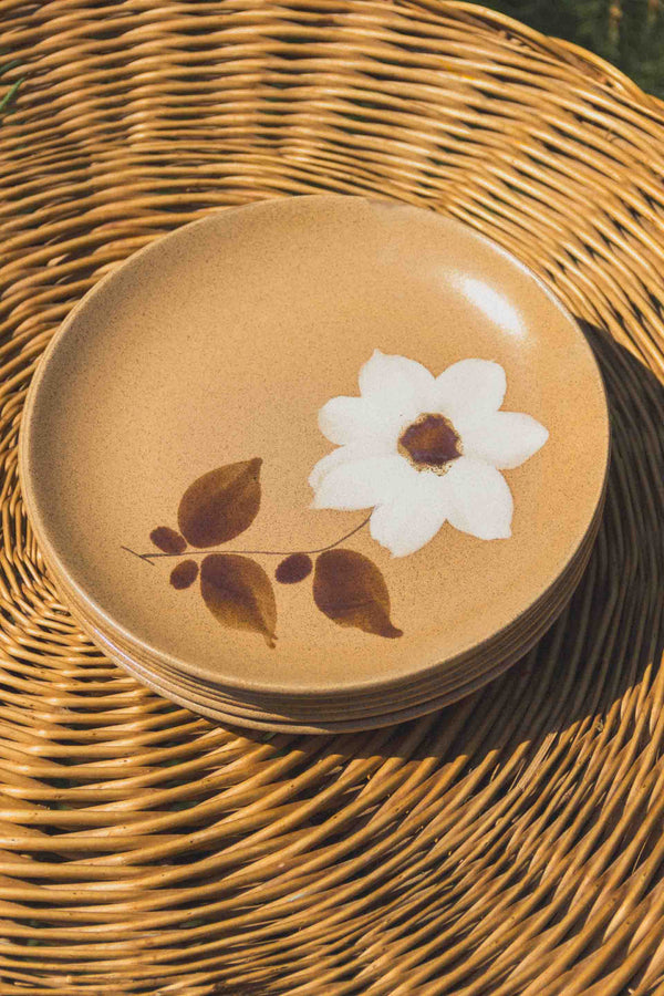 assiettes-vintage-fleuries-Collection-automne-Eloge-Paris-Brocante-Boheme-1