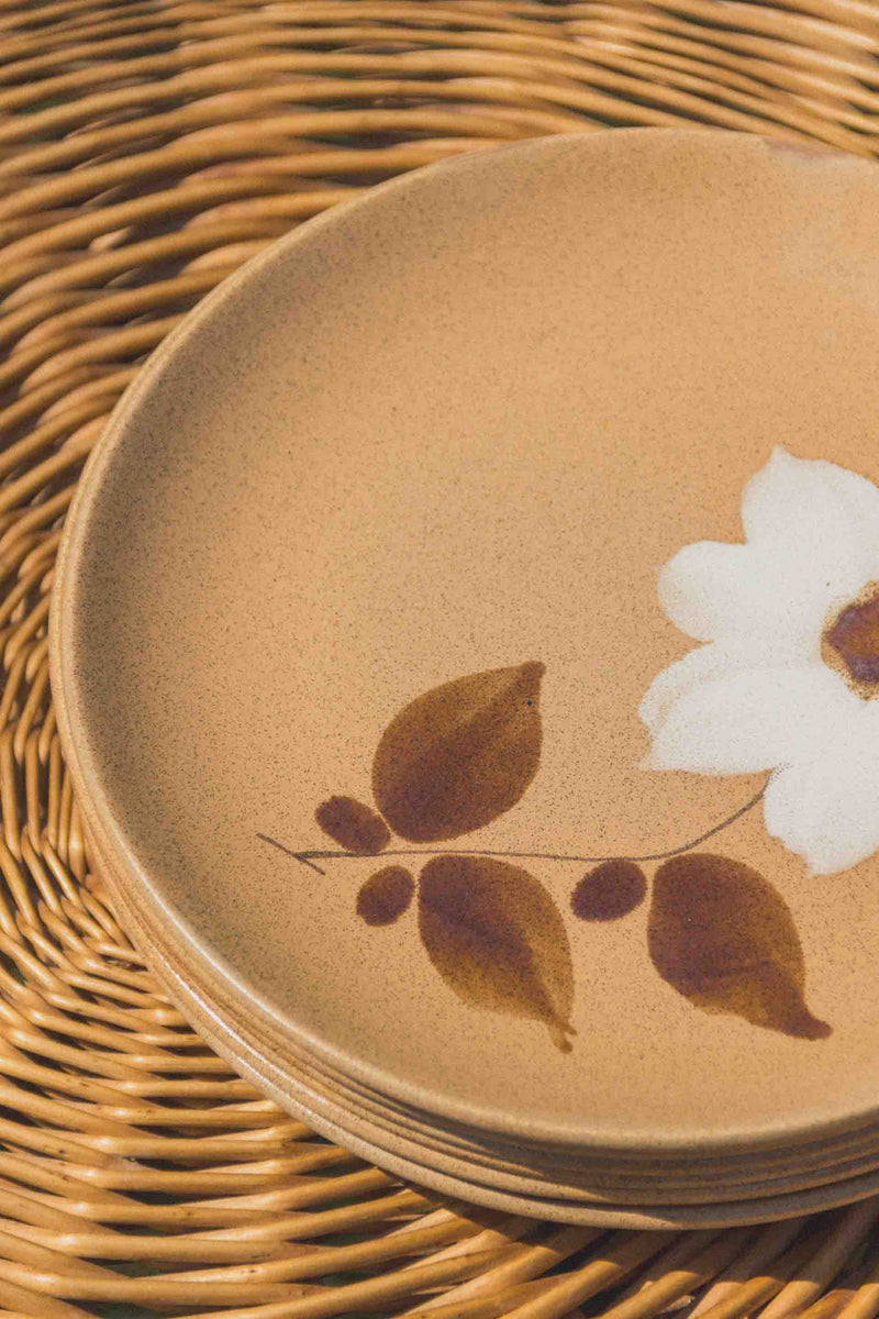assiettes-vintage-fleuries-Collection-automne-Eloge-Paris-Brocante-Boheme-1