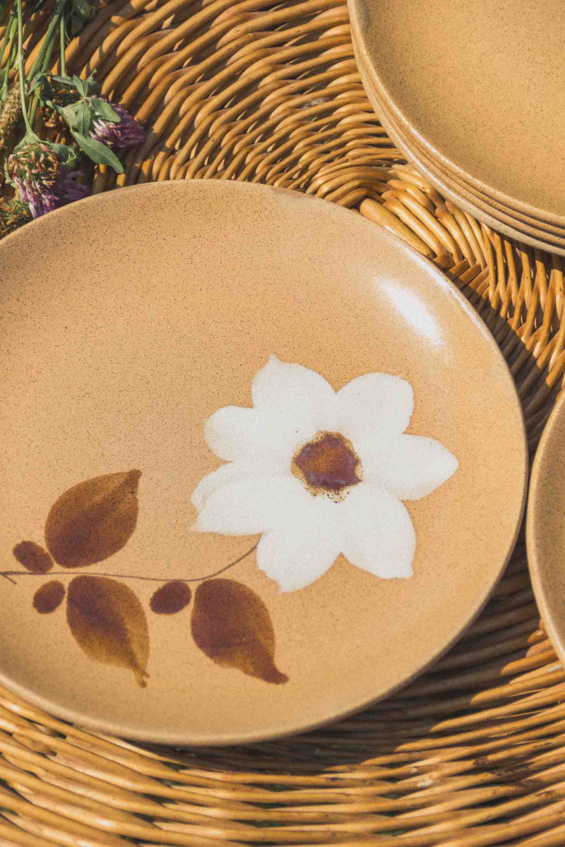 assiettes-vintage-fleuries-Collection-automne-Eloge-Paris-Brocante-Boheme-1