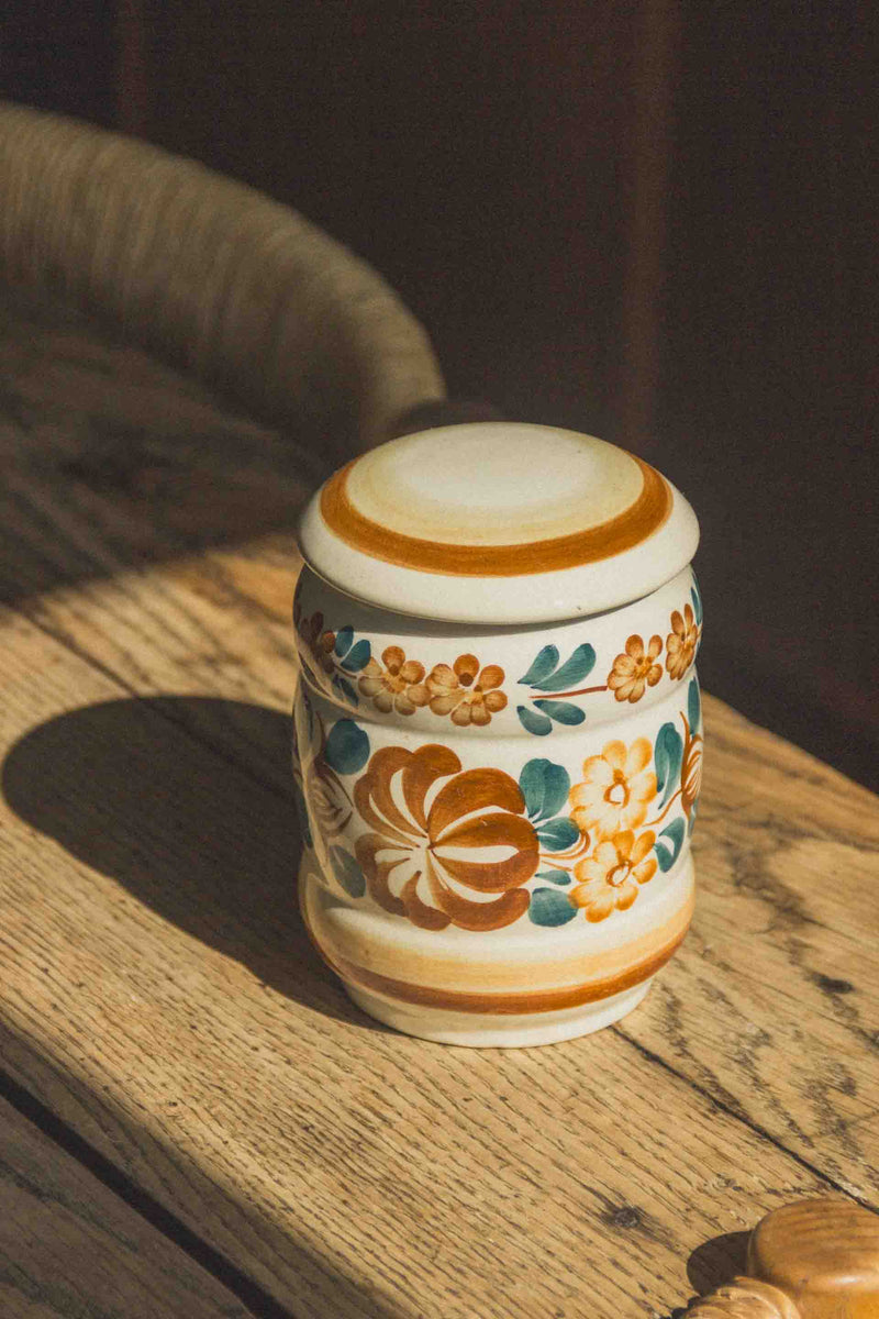boite-vintage-fleurie-porcelaine-Collection-ete-Eloge-Paris-Brocante-Boheme