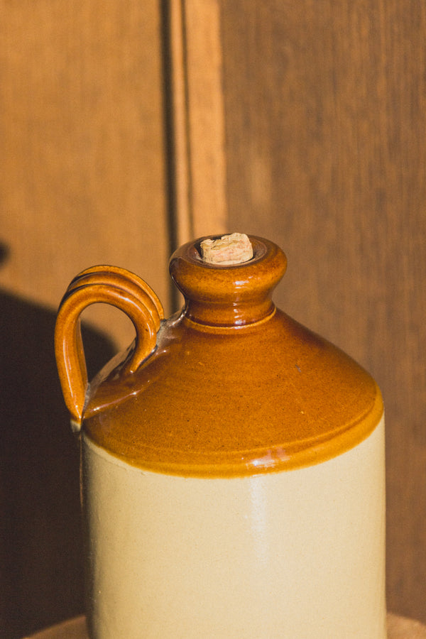 bouteille-gres-anglaise-vintage-Collection-printemps-Eloge-Paris-Brocante-Boheme