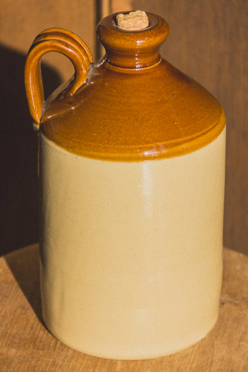 bouteille-gres-anglaise-vintage-Collection-printemps-Eloge-Paris-Brocante-Boheme