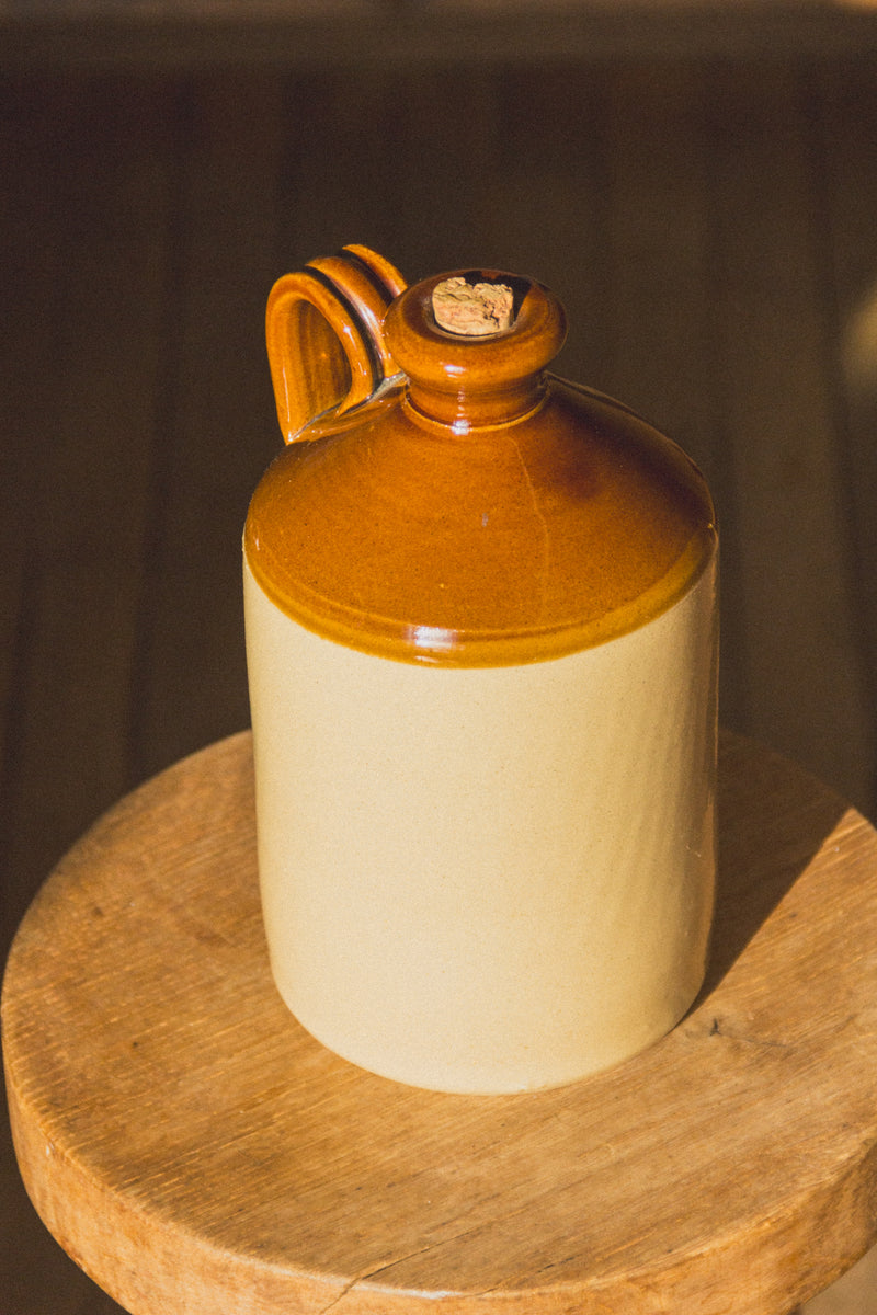 bouteille-gres-anglaise-vintage-Collection-printemps-Eloge-Paris-Brocante-Boheme