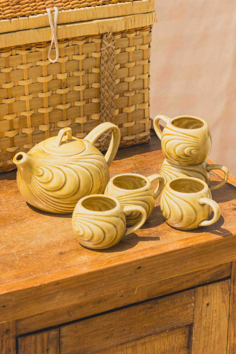 cafetiere-tasses-vintage-coquillage-Collection-ete-Eloge-Paris-Brocante-Boheme