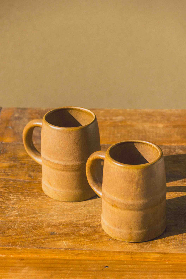 chopes-vieux-gres-brun-vintage-Collection-automne-Eloge-Paris-Brocante-Boheme