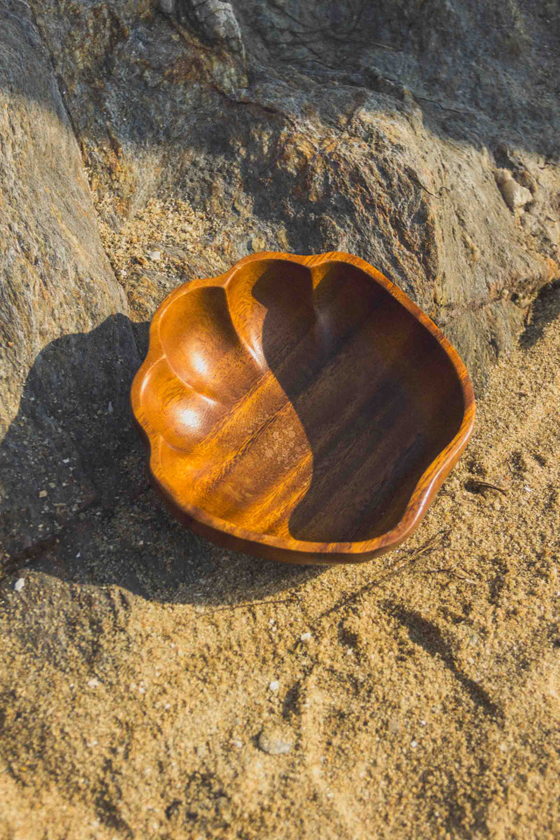 coupelle-coquillage-teck-vintage-Collection-automne-Eloge-Paris-Brocante-Boheme