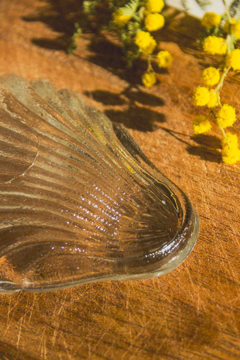 coupelle-coquillage-verre-Collection-printemps-Eloge-Paris-Brocante-Boheme