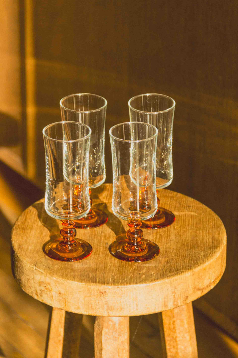 flutes-champagne-pied-orange-vintage-Collection-printemps-Eloge-Paris-Brocante-Boheme