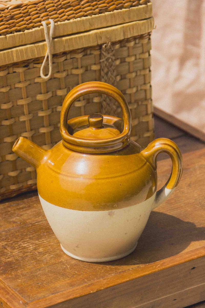 gargoulette-bicolore-ocre-digoin-Collection-ete-Eloge-Paris-Brocante-Boheme
