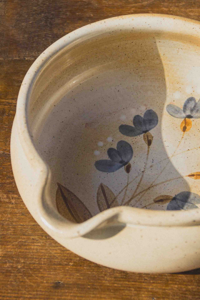 grand-poelon-fleuri-gres-du-marais-Collection-automne-Eloge-Paris-Brocante-Boheme