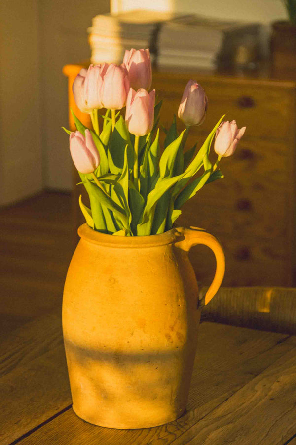 grand-pot-gres-beige-anse-Collection-printemps-Eloge-Paris-Brocante-Boheme