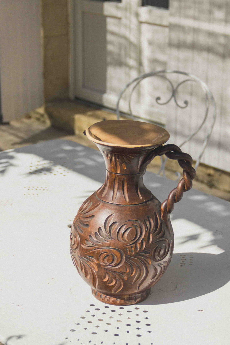 grand-vase-gres-marron-grave-Collection-automne-cosy-Eloge-Paris-Brocante-Boheme