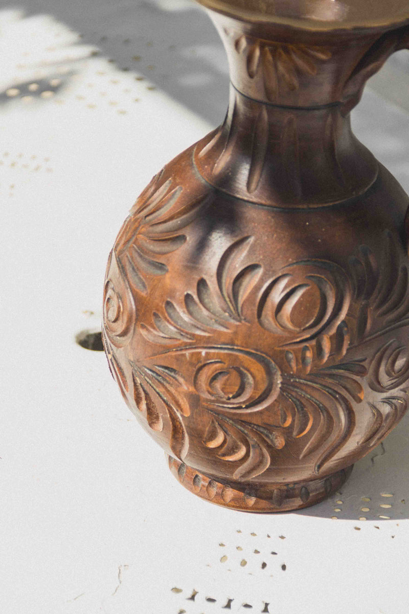 grand-vase-gres-marron-grave-Collection-automne-cosy-Eloge-Paris-Brocante-Boheme