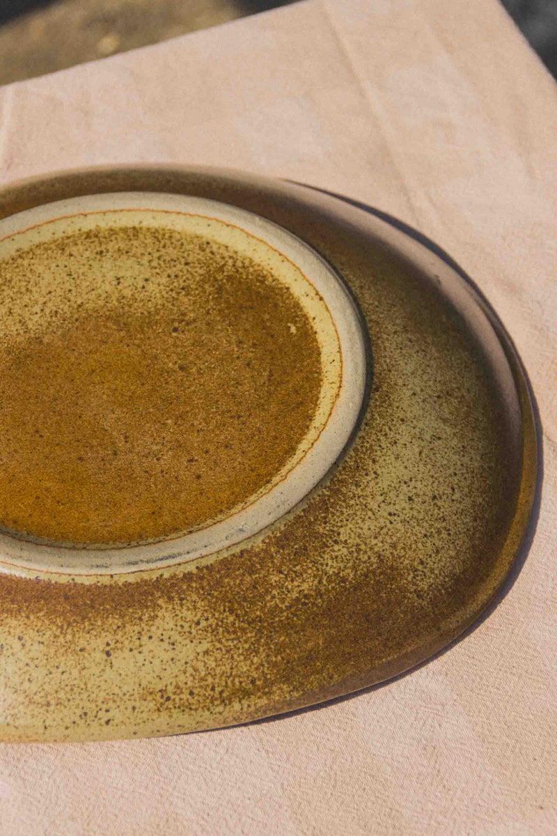 grande-assiette-service-gres-mouchete-Collection-ete-Eloge-Paris-Brocante-Boheme
