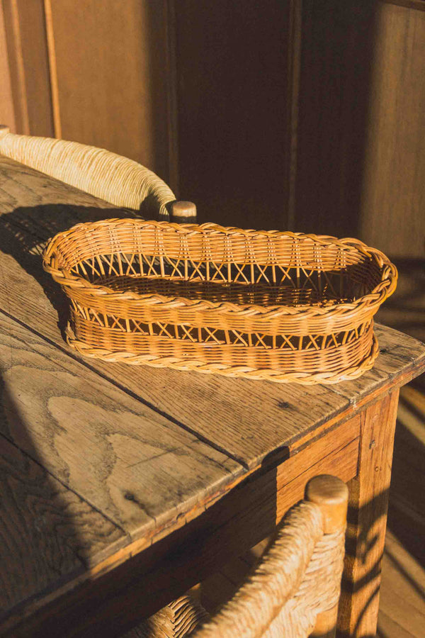 longue-paniere-osier-miel-vintage-Collection-printemps-Eloge-Paris-Brocante-Boheme