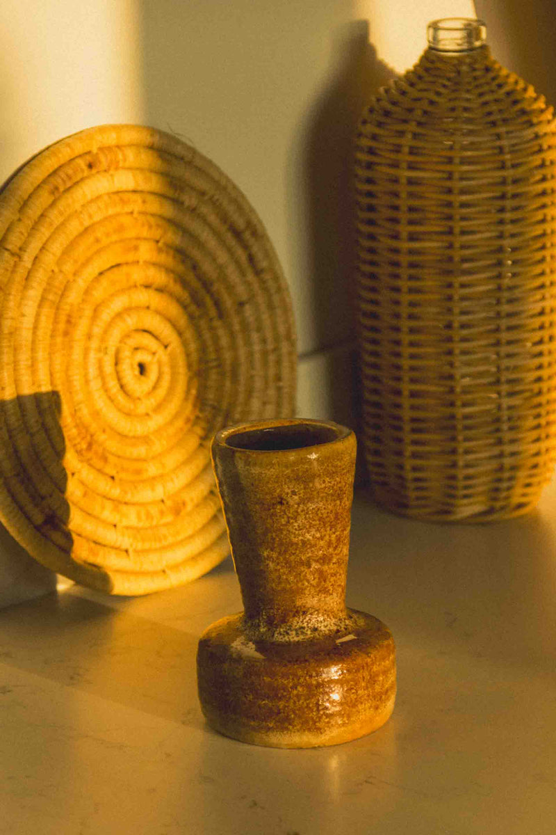 petit-vase-gres-brun-core-vintage-Collection-automne-Eloge-Paris-Brocante-Boheme