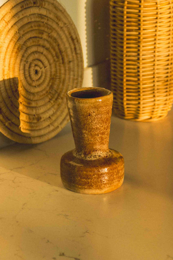 petit-vase-gres-brun-core-vintage-Collection-automne-Eloge-Paris-Brocante-Boheme
