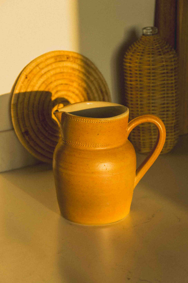 pichet-gres-brun-clair-vintage-Collection-automne-Eloge-Paris-Brocante-Boheme