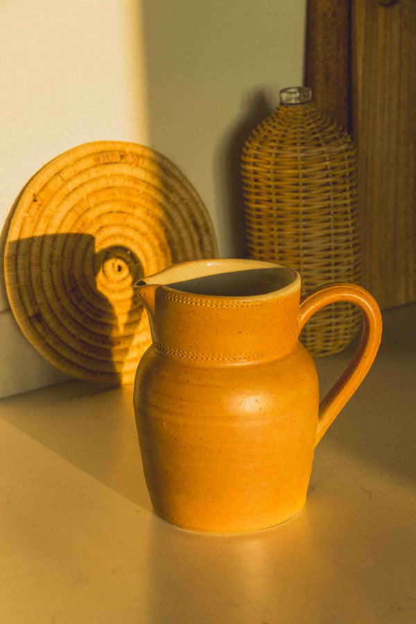 pichet-gres-brun-clair-vintage-Collection-automne-Eloge-Paris-Brocante-Boheme