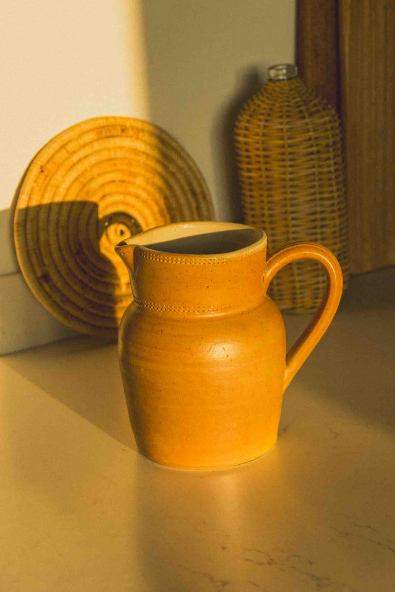 pichet-gres-brun-clair-vintage-Collection-automne-Eloge-Paris-Brocante-Boheme