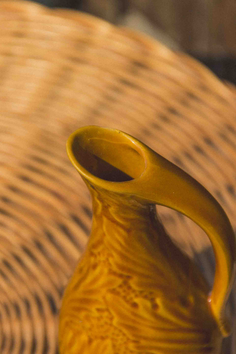 pichet-jaune-fleuri-vintage-Collection-automne-Eloge-Paris-Brocante-Boheme