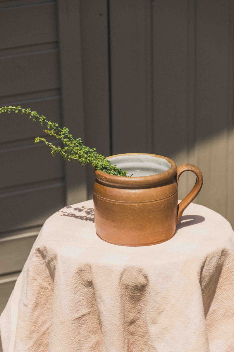 pot-graisse-gres-brun-clair-vintage-Collection-ete-Eloge-Paris-Brocante-Boheme