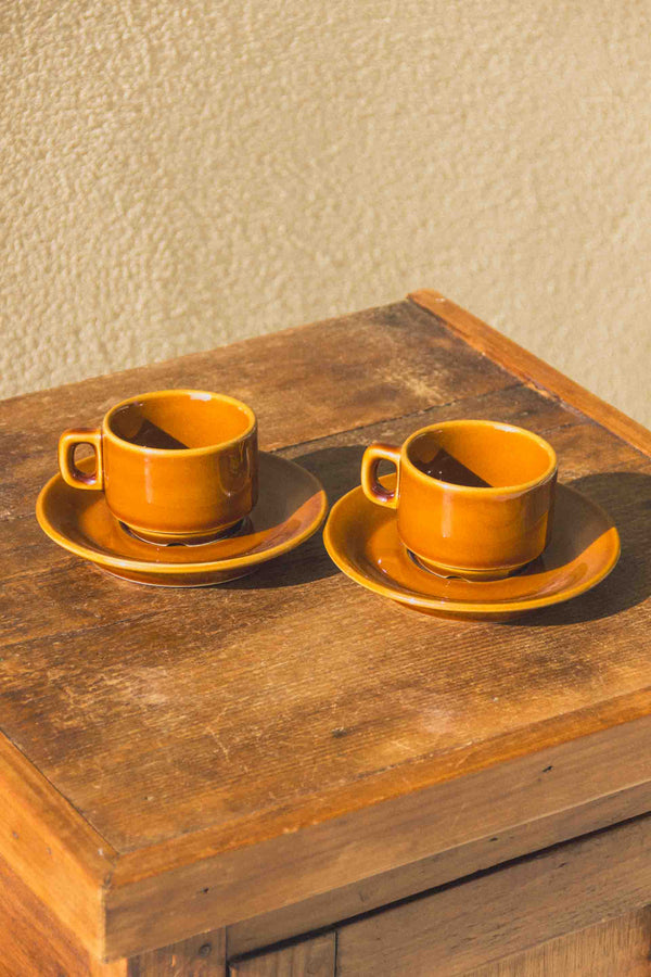tasses-ocre-vintage-Collection-automne-Eloge-Paris-Brocante-Boheme