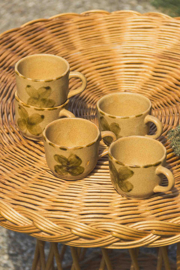 tasses-vintage-fleuries-Collection-automne-Eloge-Paris-Brocante-Boheme