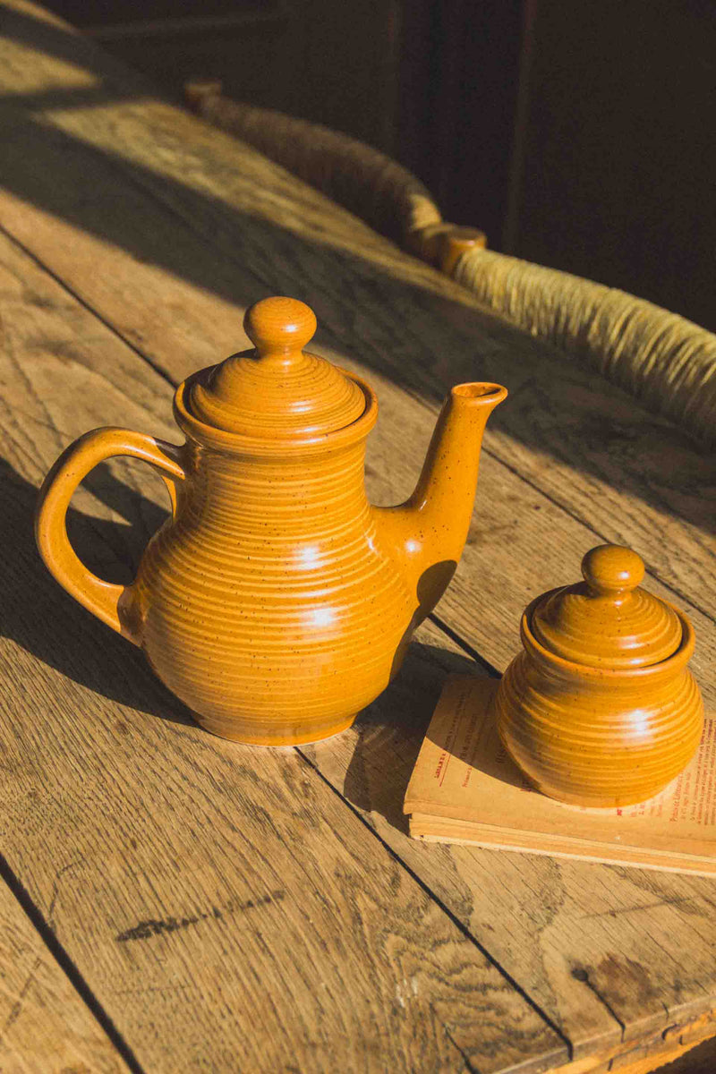 theiere-pot-sucre-mouchete-vintage-ocre-Collection-ete-indien-Eloge-Paris-Brocante-Boheme