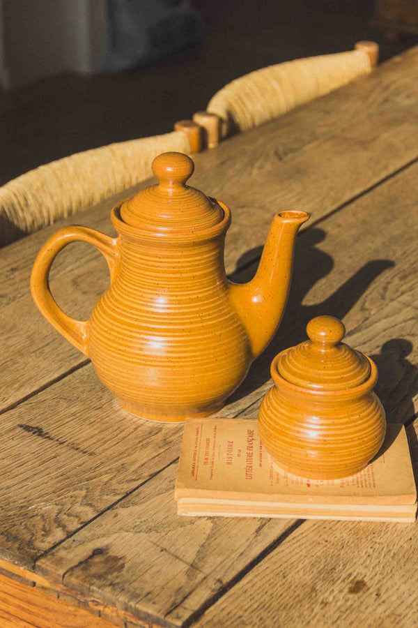 theiere-pot-sucre-mouchete-vintage-ocre-Collection-ete-indien-Eloge-Paris-Brocante-Boheme