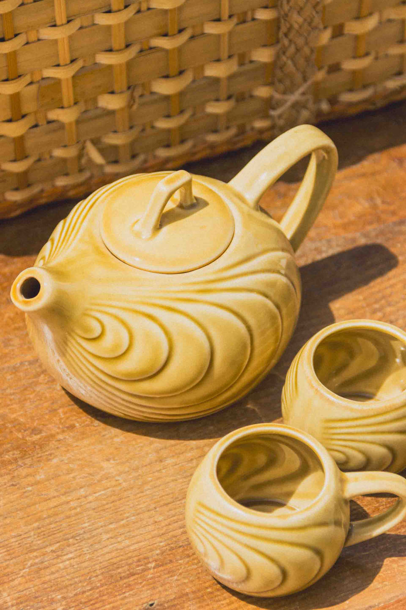 cafetiere-tasses-vintage-coquillage-Collection-ete-Eloge-Paris-Brocante-Boheme