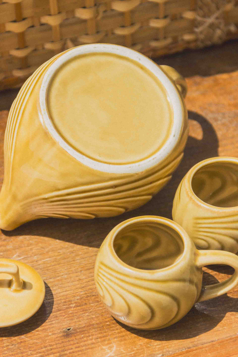 cafetiere-tasses-vintage-coquillage-Collection-ete-Eloge-Paris-Brocante-Boheme