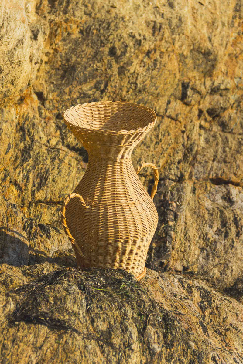 vase-amphore-rotin-Collection-automne-Eloge-Paris-Brocante-Boheme