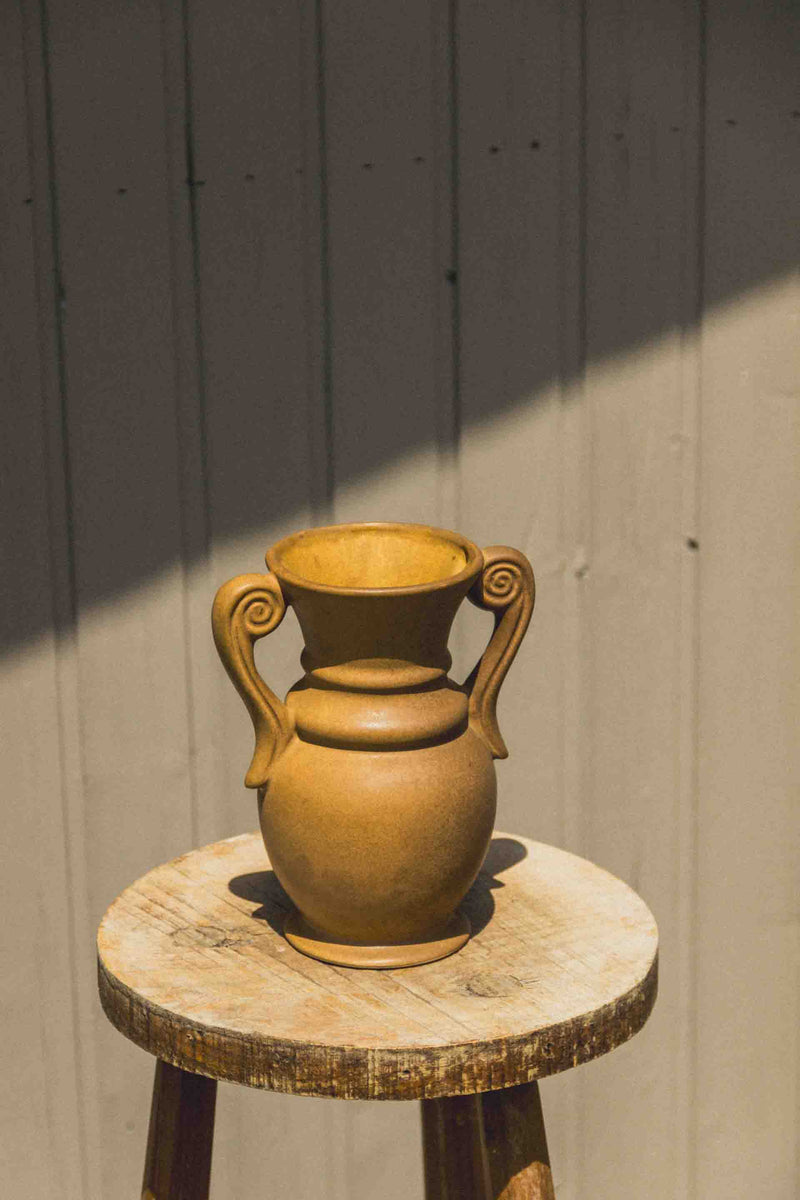 vase-amphore-vieux-gres-brun-vintage-Collection-ete-Eloge-Paris-Brocante-Boheme