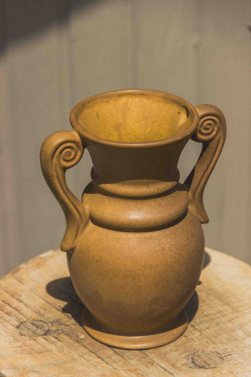 vase-amphore-vieux-gres-brun-vintage-Collection-ete-Eloge-Paris-Brocante-Boheme