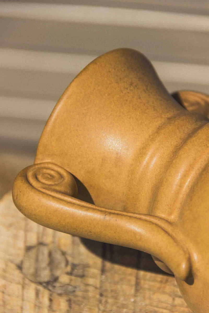 vase-amphore-vieux-gres-brun-vintage-Collection-ete-Eloge-Paris-Brocante-Boheme