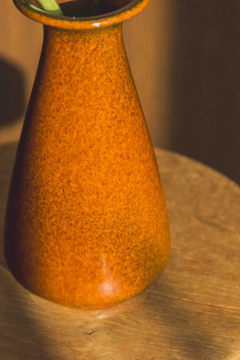 vase-orange-west-germany-Collection-printemps-Eloge-Paris-Brocante-Boheme