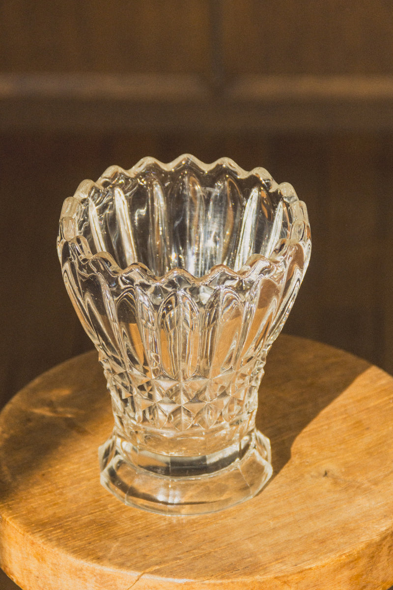 vase-verre-cisele-vintage-Collection-printemps-Eloge-Paris-Brocante-Boheme