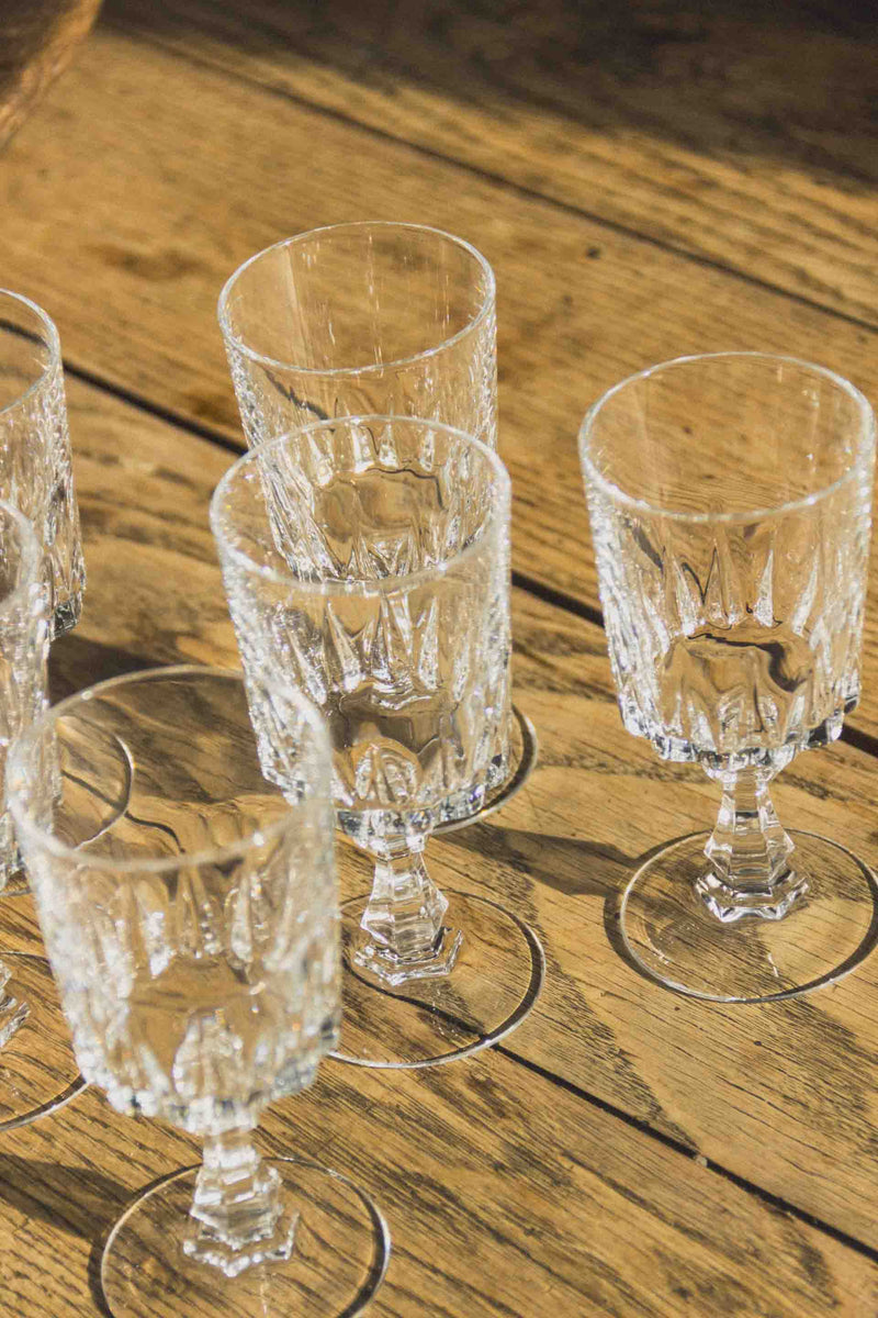 verres-vin-cristal-droit-vintage-Collection-ete-indien-Eloge-Paris-Brocante-Boheme