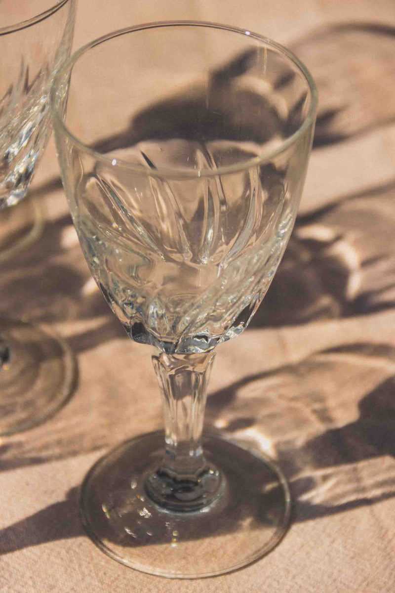 verres-vin-details-discrets-vintage-Collection-ete-Eloge-Paris-Brocante-Boheme