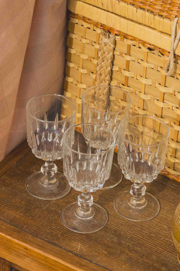 verres-vin-textures-vintage-Collection-ete-Eloge-Paris-Brocante-Boheme