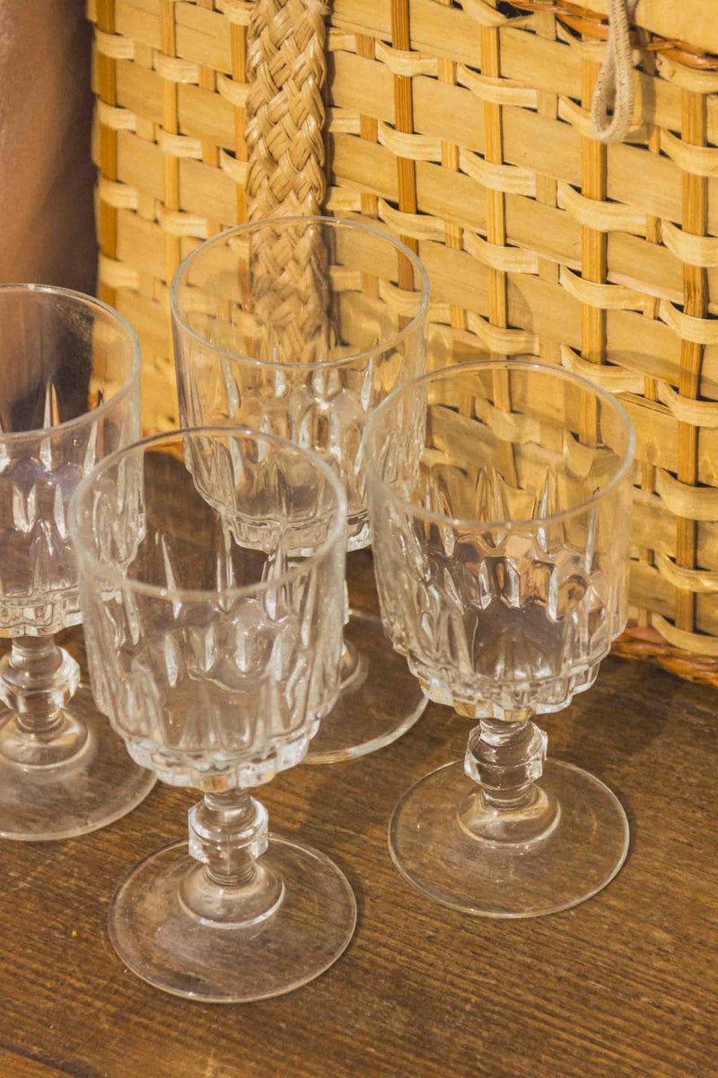verres-vin-textures-vintage-Collection-ete-Eloge-Paris-Brocante-Boheme