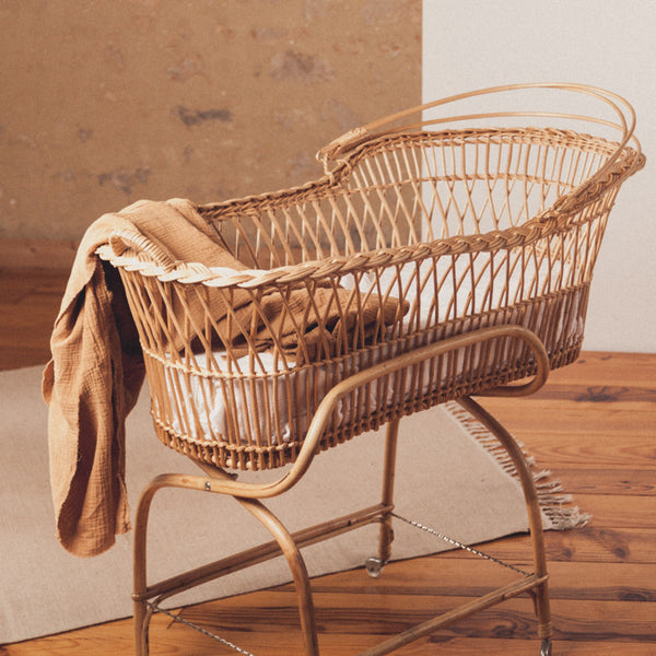 Rattan cradle top